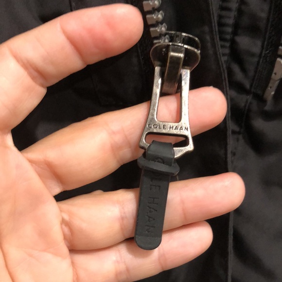 Like new! - COLE HAAN - 2 Jackets in one! - Puffer & Weather Proof Outer Coat - Picture 8 of 13